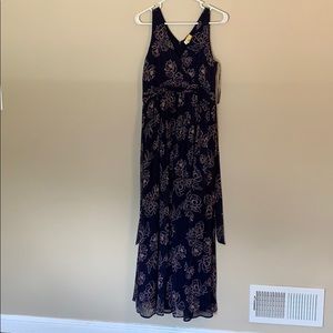 Formal floral maternity dress